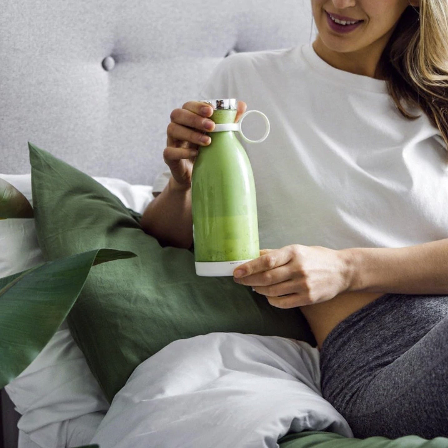 Radiant Glow Co™ Blender Bottle
